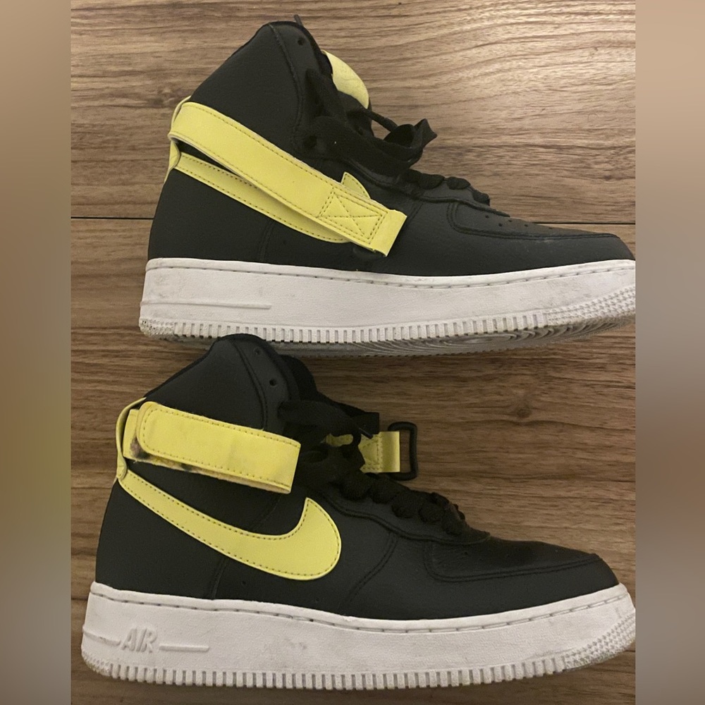 Nike Air Force 1’s High LE Black and Yellow, women’s SZ 7.5